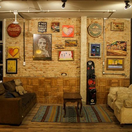 Hostel Savassi Белу-Оризонти Экстерьер фото