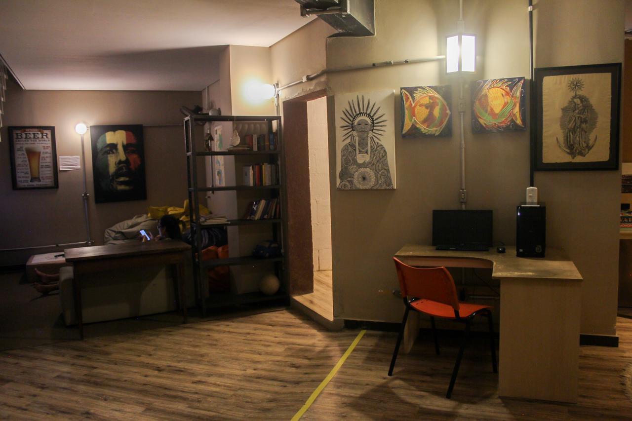 Hostel Savassi Белу-Оризонти Экстерьер фото